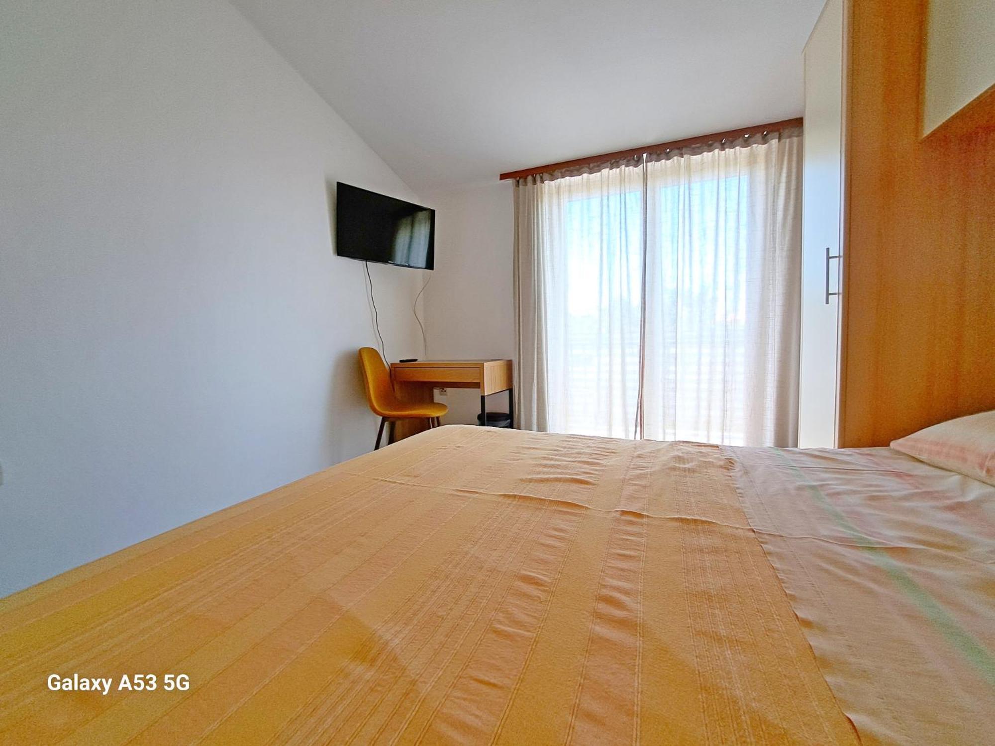 Apartamento Aparments Orange & Blue Fažana Exterior foto